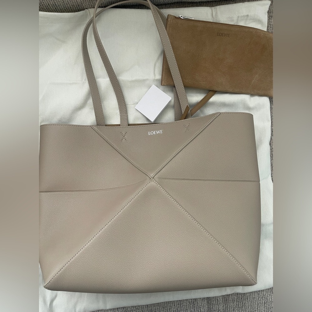 Loewe medium horizontal puzzle fold Leather Tote - Picture 6 of 11